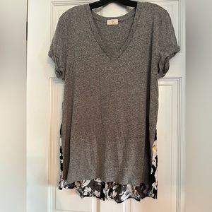 T.la Anthropologie v neck t with button down back. Runs large.